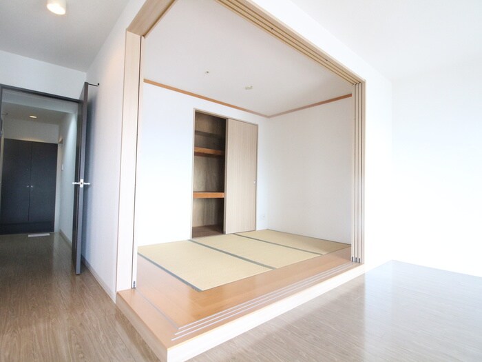 物件内観写真8　(居室)