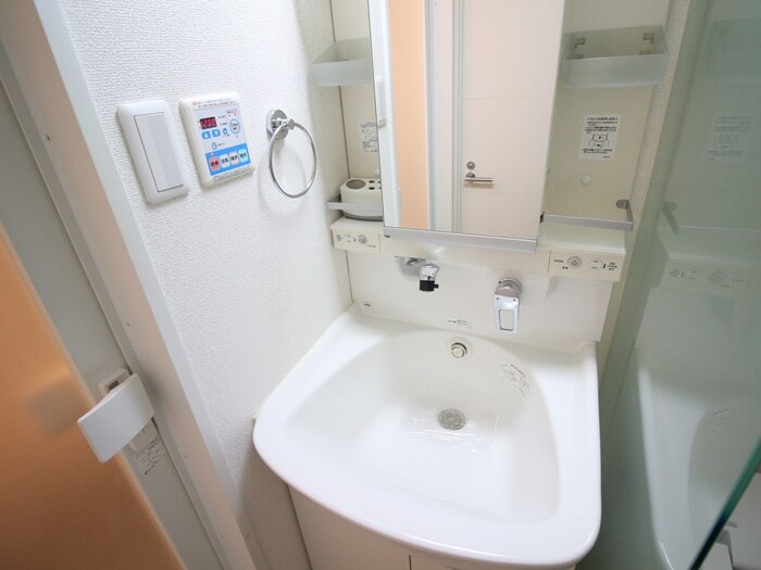 物件内観写真11　(洗面)