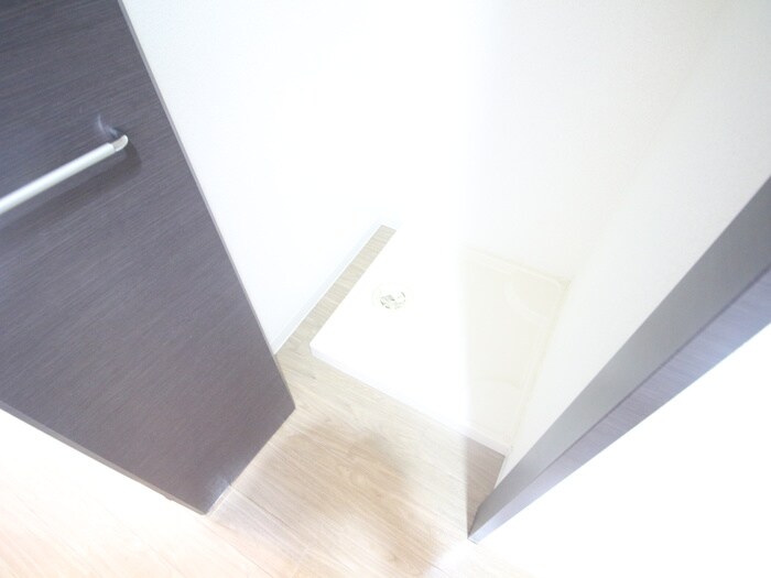 物件内観写真14　(洗濯機置場)