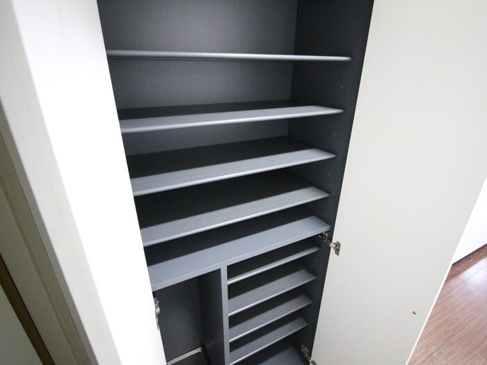 物件内観写真17　(靴箱)