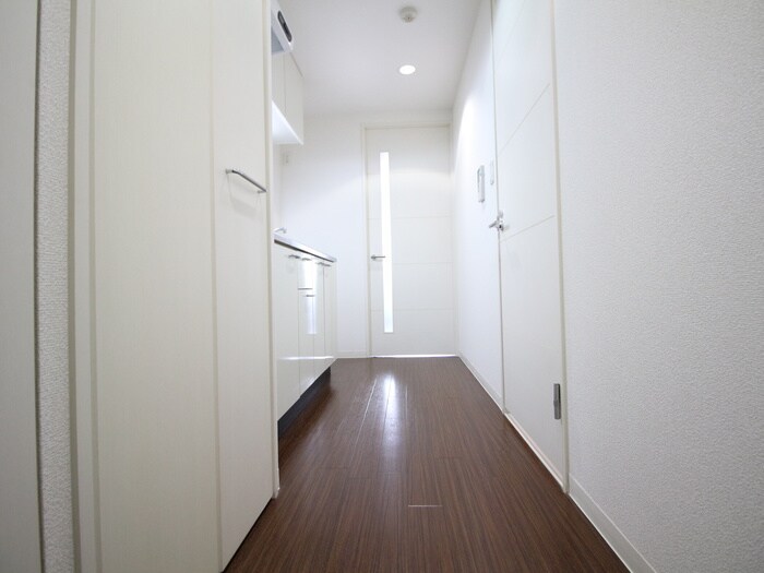 物件内観写真18　(廊下)
