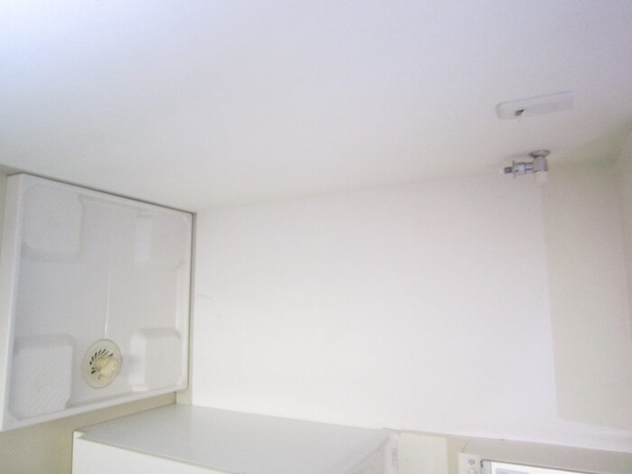 物件内観写真8　(洗濯機置場)