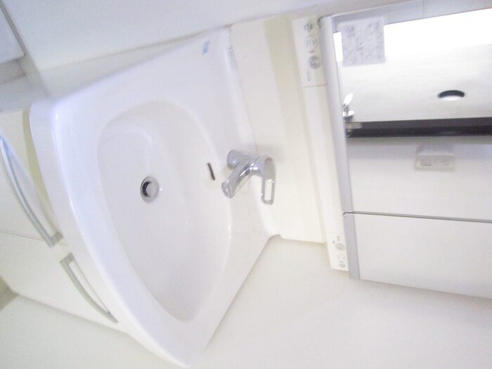 物件内観写真9　(洗面)