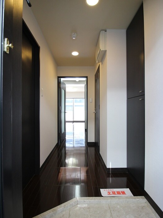 物件内観写真15　(玄関)