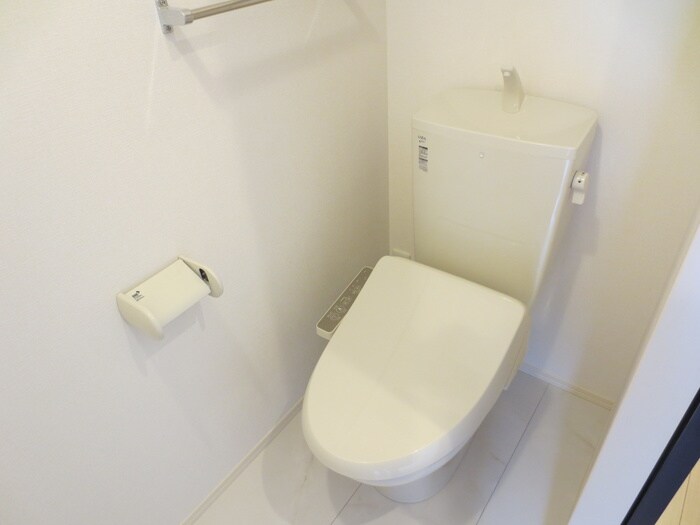 物件内観写真13　(トイレ)