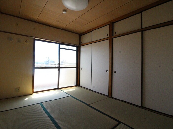 物件内観写真10　(居室)