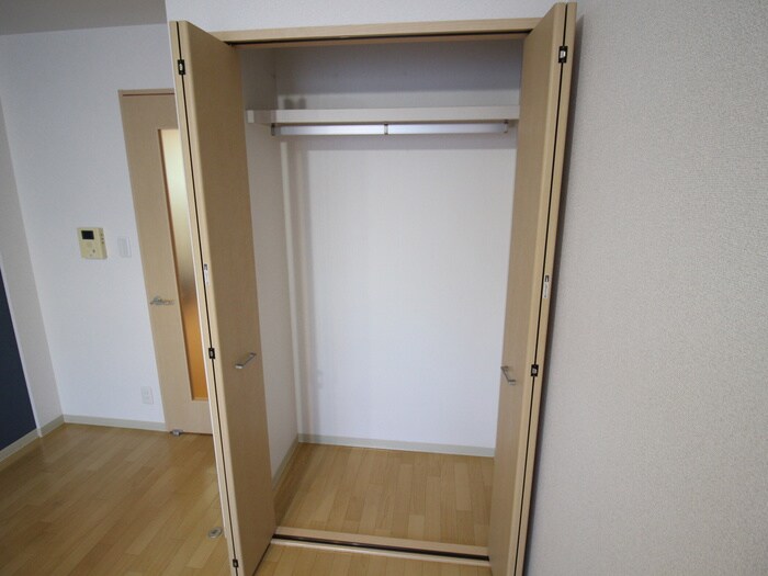 物件内観写真11　(収納)