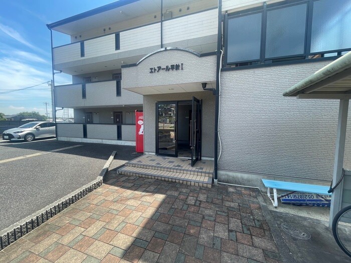 物件外観写真6　(エントランス部分)