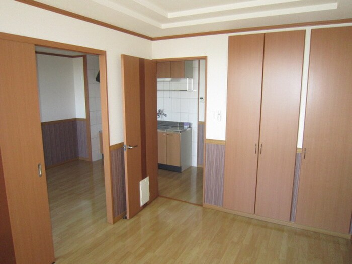 物件内観写真9　(居室)