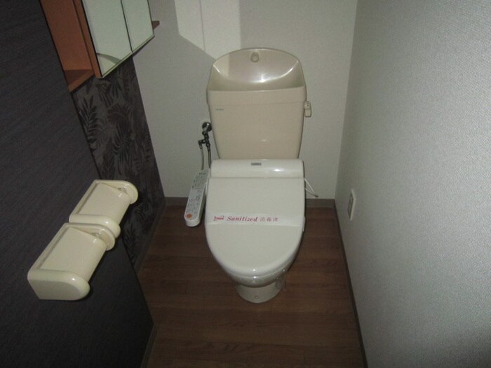 物件内観写真16　(トイレ)