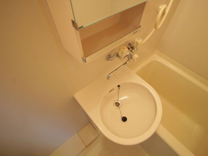 物件内観写真14　(洗面)