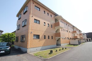マンション布友外観写真