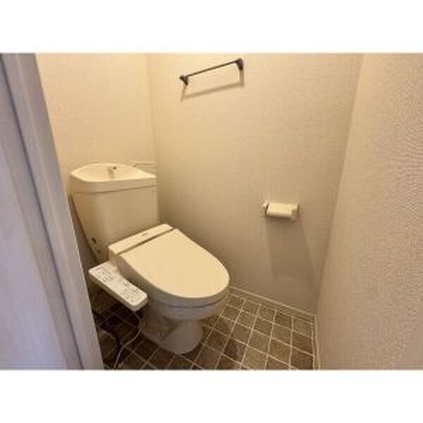 物件内観写真7　(トイレ)