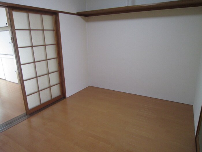 藤栄ハイツの居室