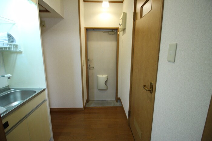 物件内観写真19　(廊下)