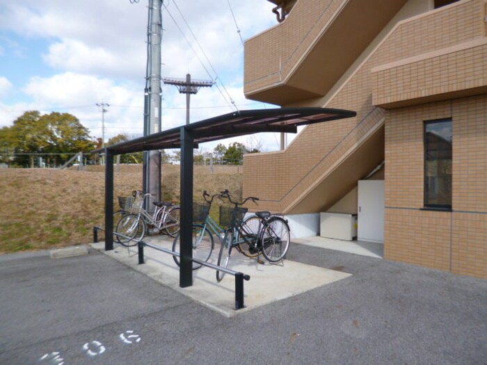 サンハイツ池田Ⅱの駐輪場