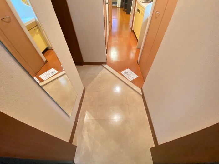 物件内観写真19　(玄関)