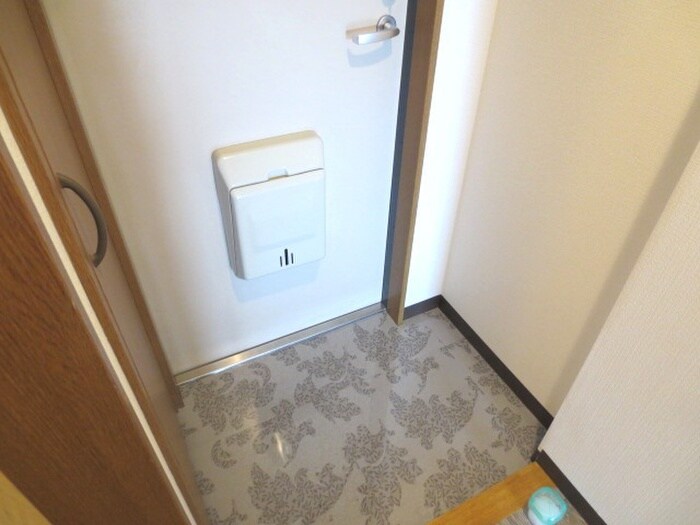 物件内観写真14　(玄関)