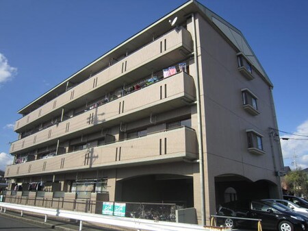 マンションコスモス外観写真