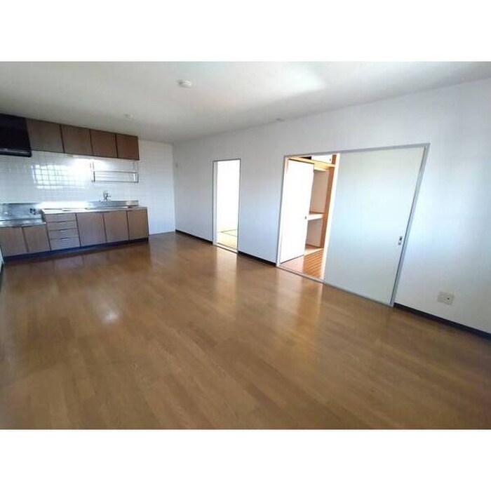 物件内観写真4　(居室)