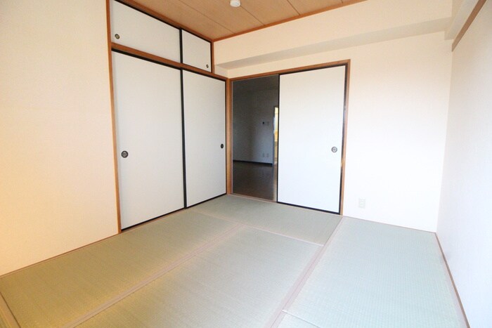 物件内観写真5　(居室)