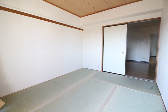 物件内観写真6　(居室)