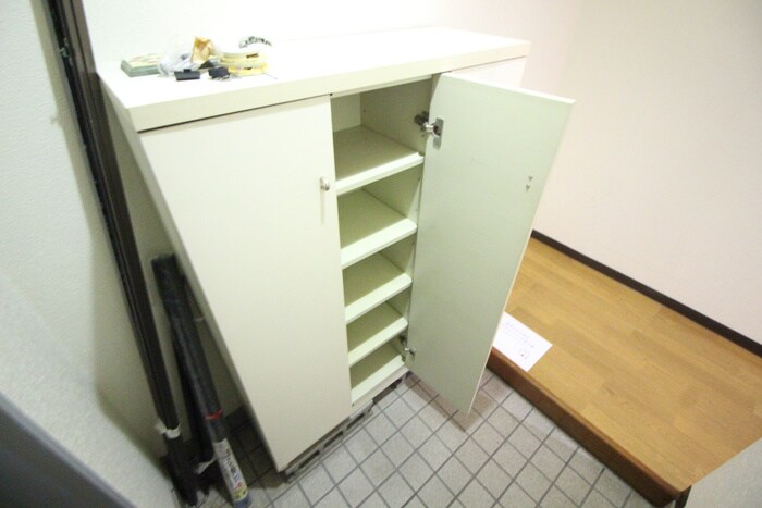 物件内観写真13　(靴箱)