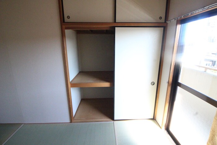 物件内観写真15　(収納)