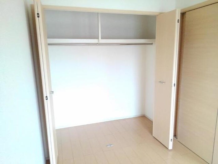 物件内観写真7　(収納)