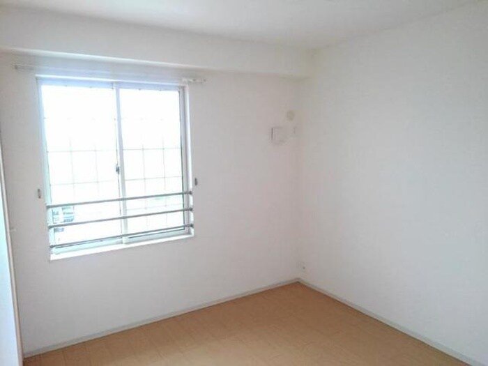 物件内観写真12　(居室)