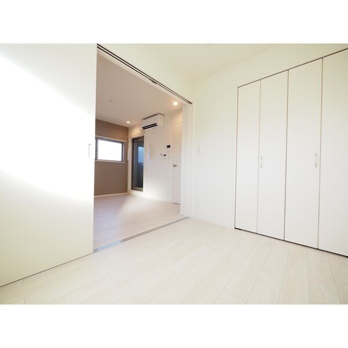 物件内観写真8　(居室)