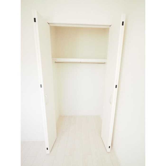 物件内観写真13　(収納)