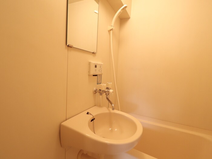 物件内観写真10　(洗面)