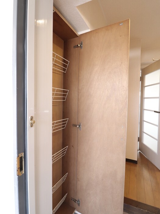 物件内観写真14　(靴箱)