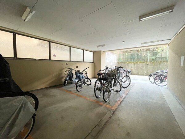 駐輪場