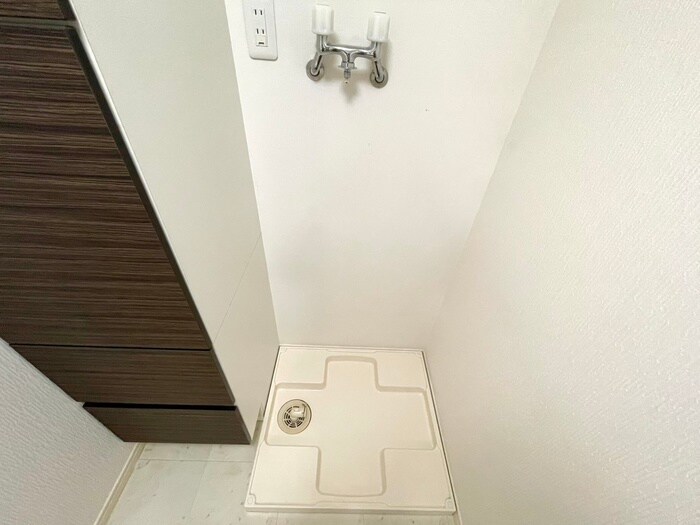 物件内観写真17　(洗濯機置場)