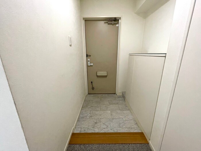 物件内観写真20　(玄関)