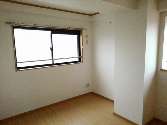 物件内観写真10　(内観写真)