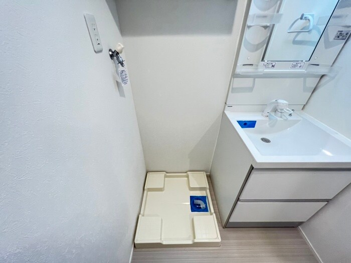 物件内観写真15　(洗濯機置場)