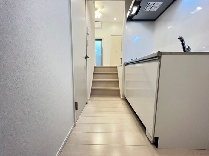 物件内観写真20　(廊下)