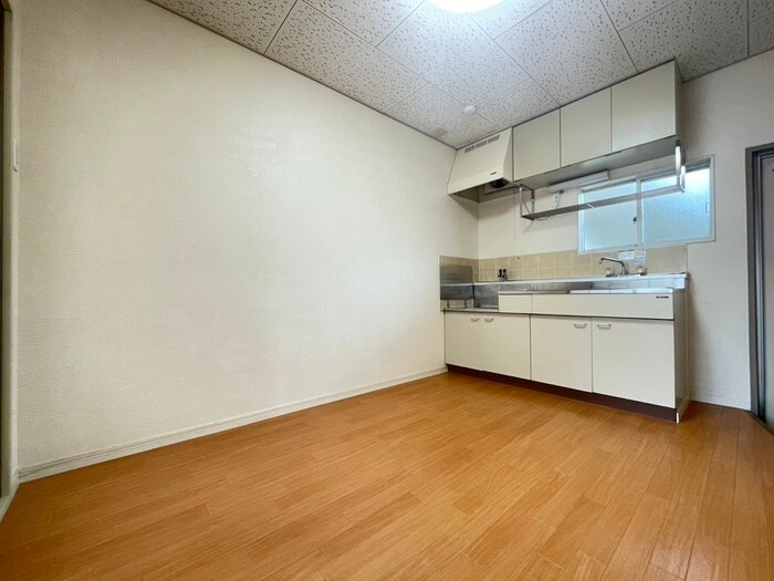 物件内観写真7　(居室)