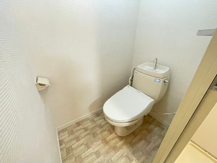 物件内観写真11　(トイレ)