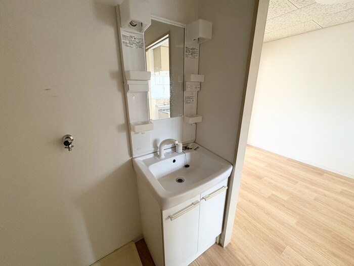 物件内観写真13　(洗面)