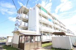 ビレッジハウス若林1号棟外観写真