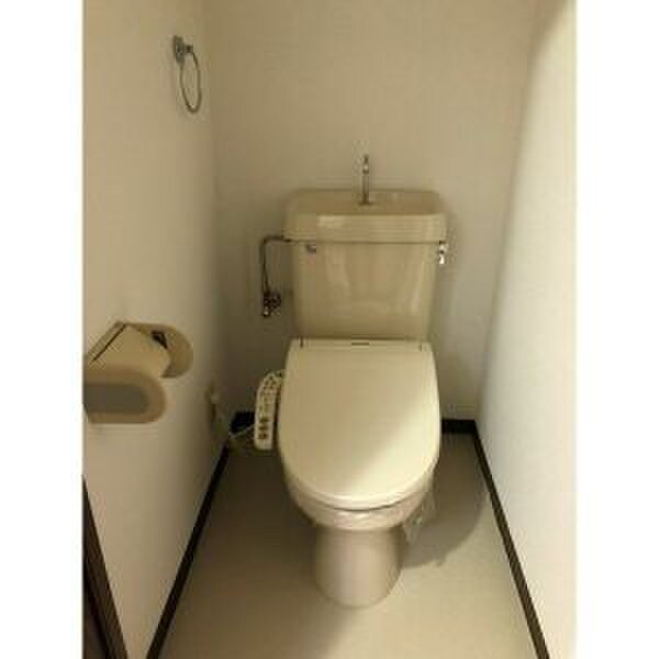 物件内観写真9　(居室)