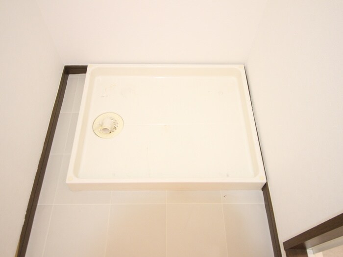 物件内観写真13　(洗濯機置場)