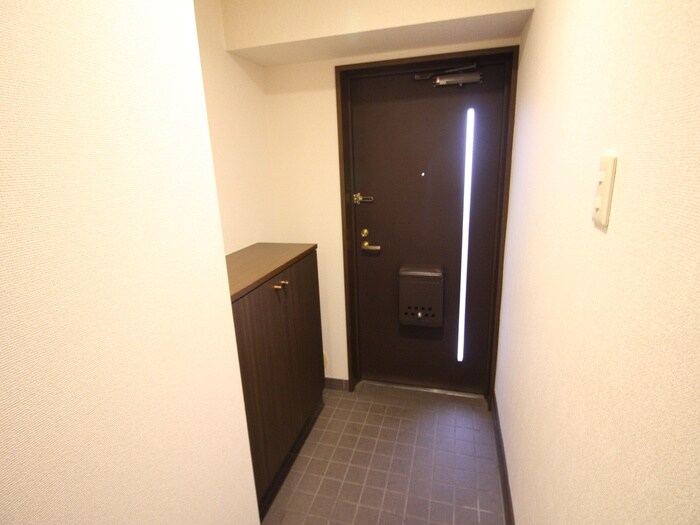 物件内観写真15　(玄関)