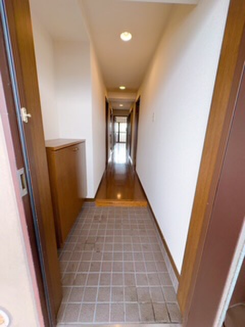 物件内観写真17　(玄関)