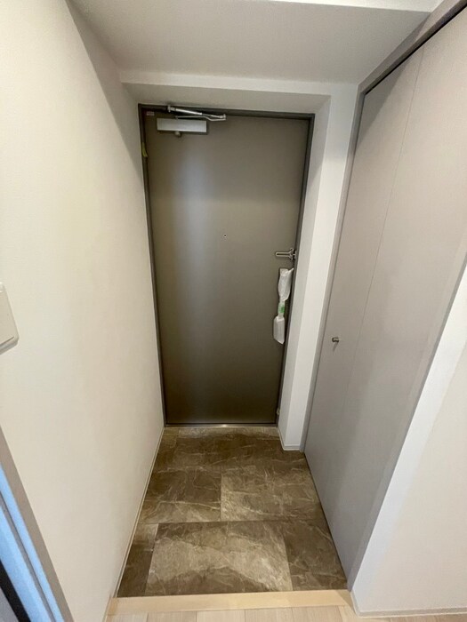 物件内観写真19　(玄関)