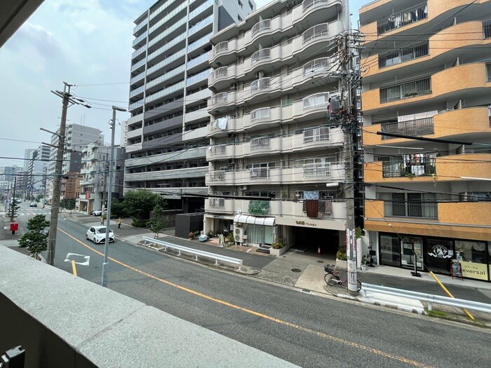 物件内観写真22　(室内からの展望)